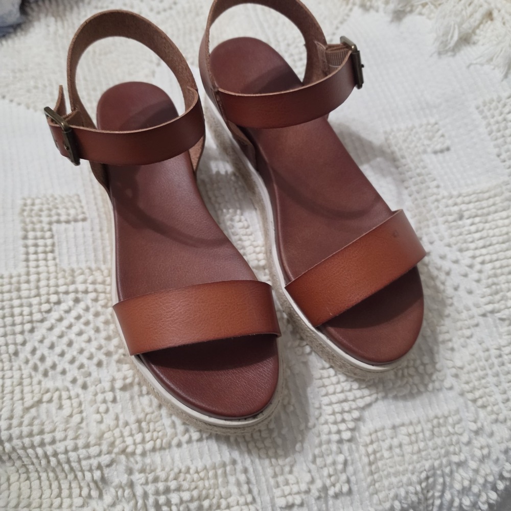 Mia Women's Platform Womens Sandals Brown/Tan Size 8.5 Comfort And Style